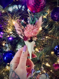 Image 17 of Bonequets