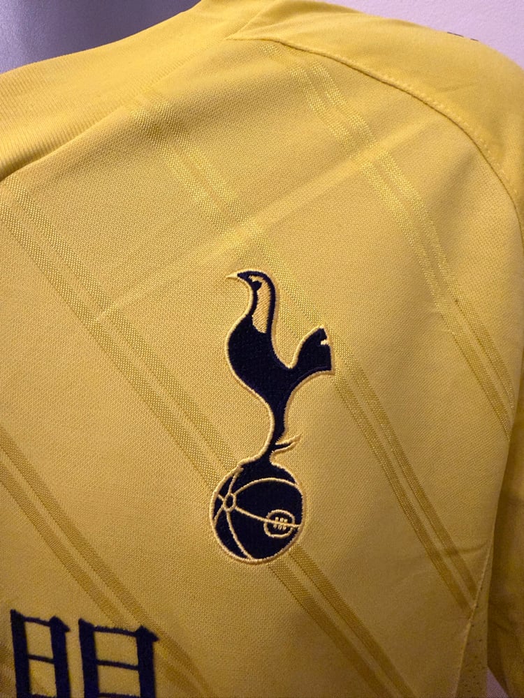 Image of Tottenham Hotspur “MODRIĆ 14” 2009/10 Third Shirt + PL patches  (XL)