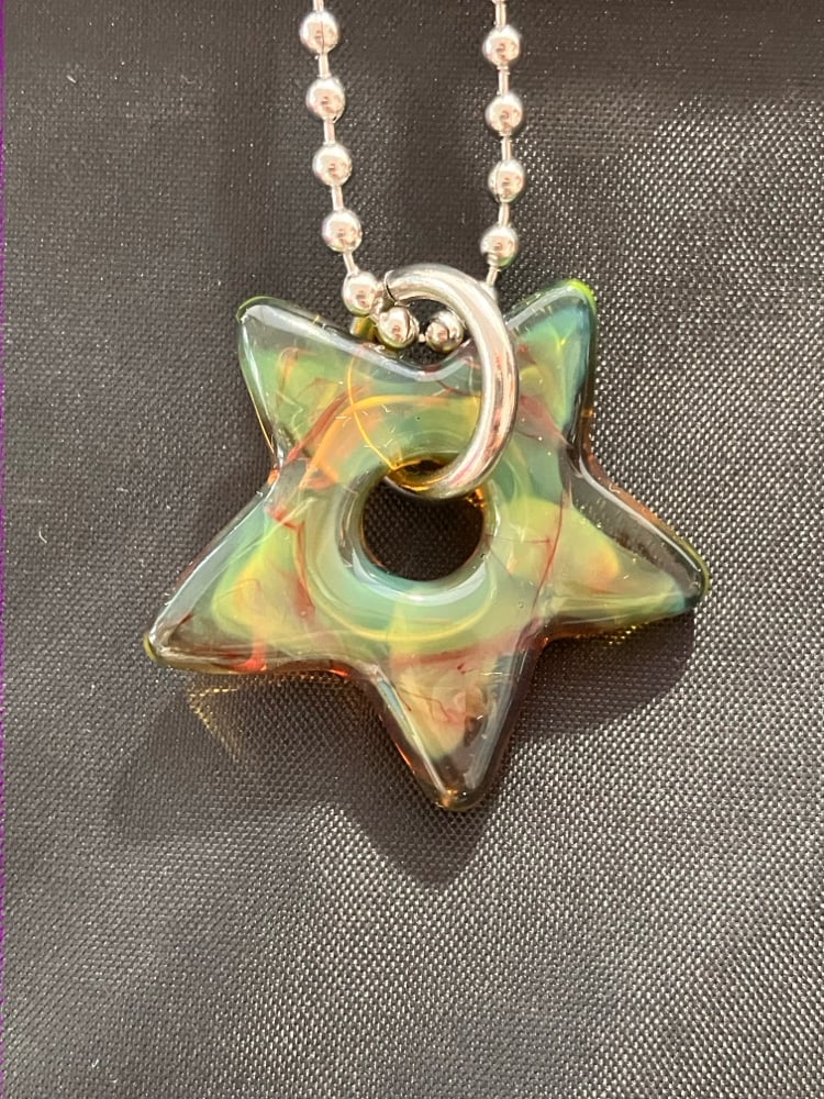 Image of swamp green star