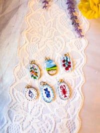 Image 10 of La petite Fragaria Necklace 