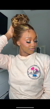 Image 1 of 360 glueless highlight waterwave wig