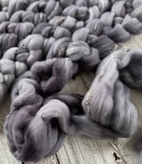 Image 2 of Shiver, on Spindelicious Tweed: 89% Shaniko Wool/6% Acrylic/5% Rayon