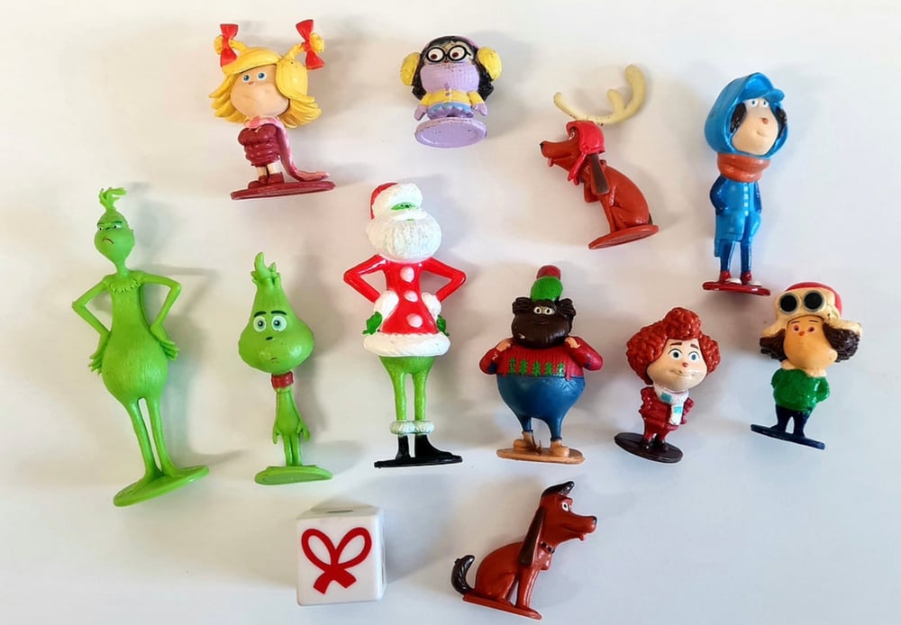 Image of Grinch toy surprise bath bomb