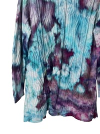 Image 12 of XL Sweater Cardigan w/ Pockets in Cool Interstellar Snow Dye