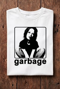 Image 5 of Camiseta Garbage
