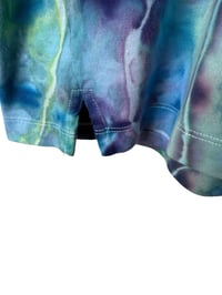 Image 4 of ♻️ UPCYCLED L Ladies 100% Cotton Tee in Mermaid Geode Ice Dye
