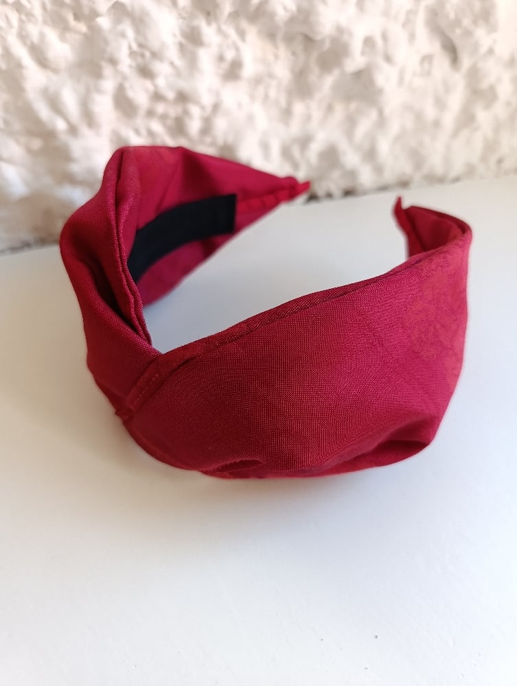Image of Cerchietto a fascia jackard raso rosso