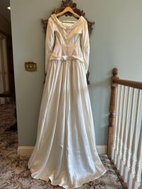 Image 15 of 1950s Satin Royalty 