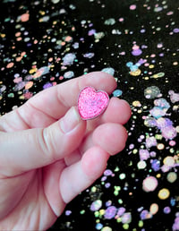 Image 5 of Pinkie Pie Glitter Watercolor Heart Pan