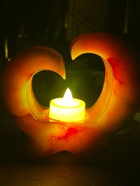 Image 3 of Resin Heart Tealight holder 