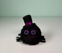 Image 1 of Weighted Mini Spider w/ a Top Hat