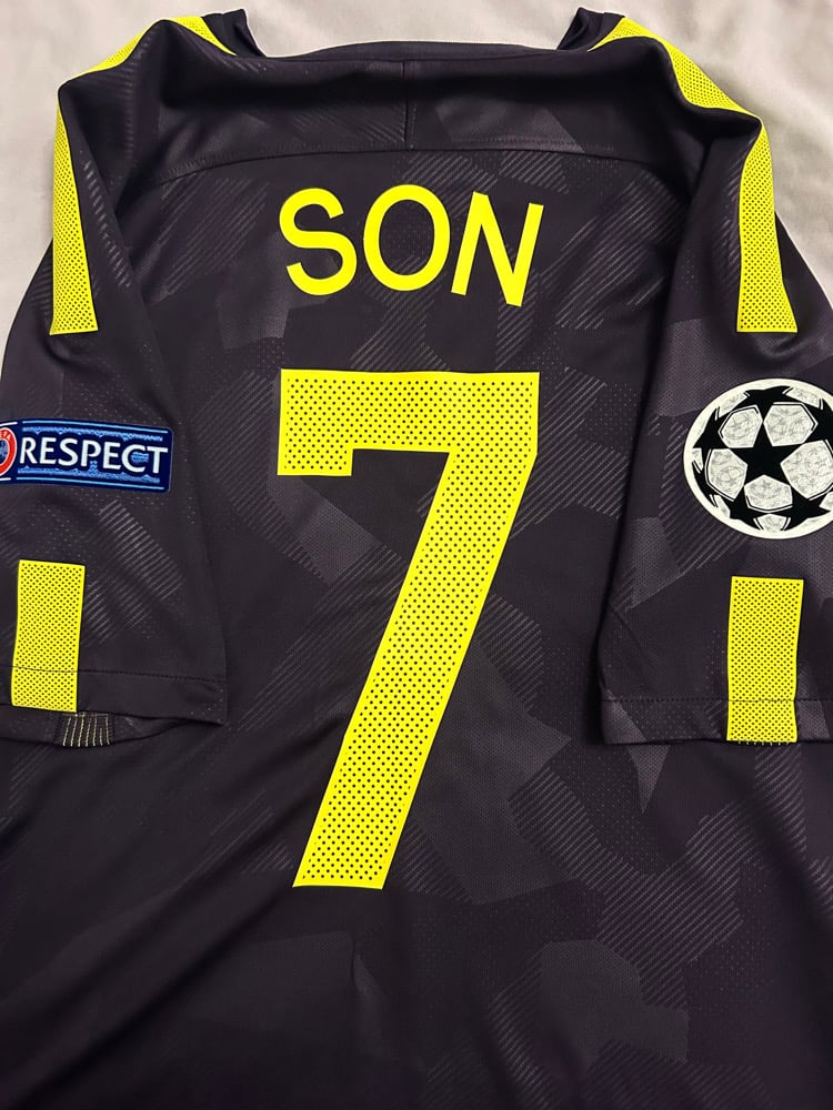 Image of Tottenham Hotspur “SON 7” 2017/18 Third Shirt + UCL patches (M)