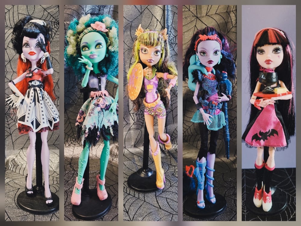 Image of Monster High Singles
