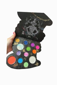 Image 2 of EYESHADOW PALETTE