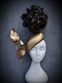 Image 1 of 'Peony' in Black and Gold