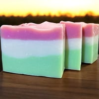 Image 3 of Macintosh Apple Handmade Soap – Fresh Apple Artisan Soap Bar