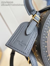 Image 4 of LV Boite Chapeau Top Handle