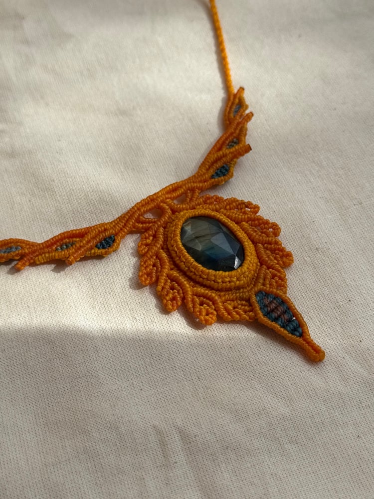 Image of Macrame necklace with labradorite 