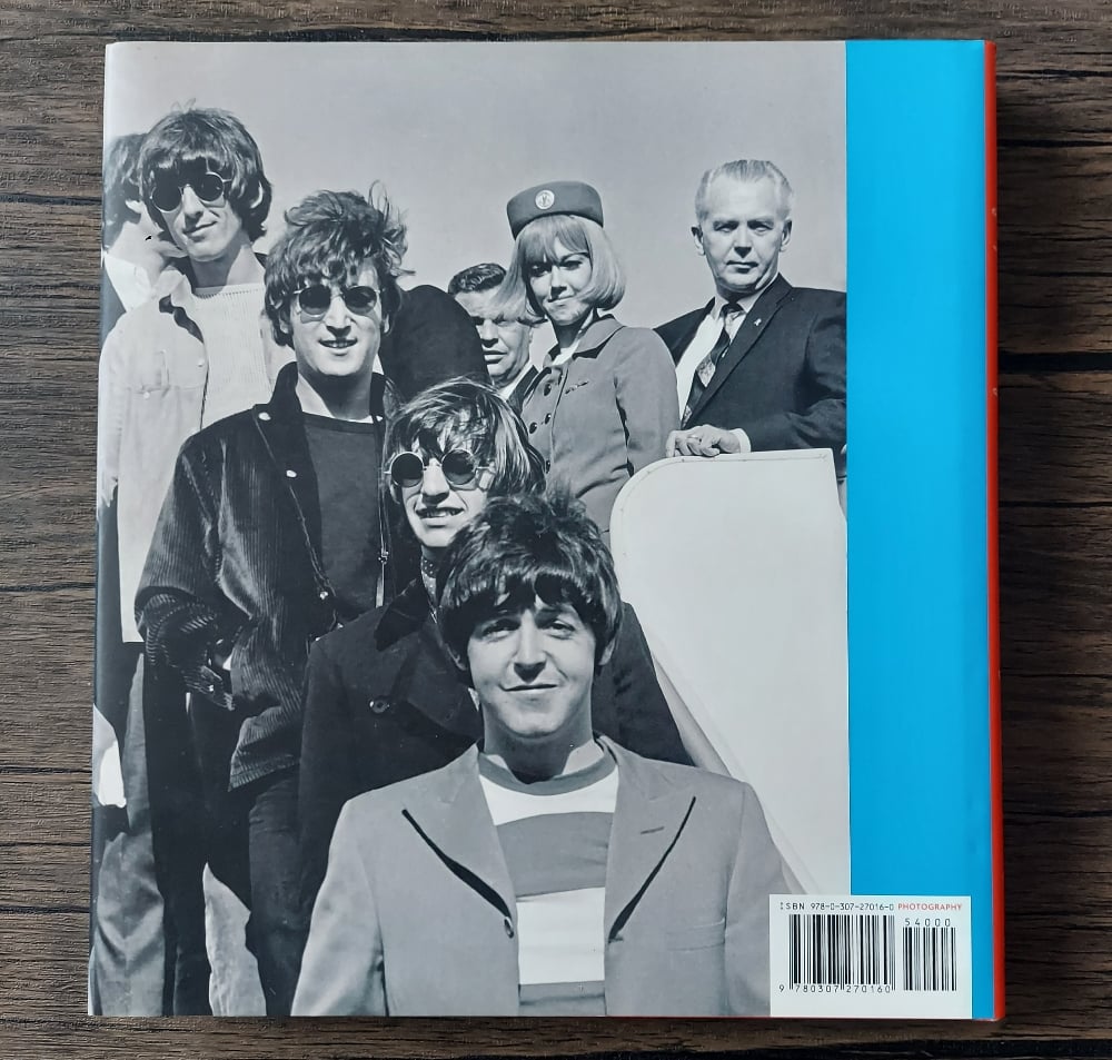 Who Shot Rock and Roll: A Photographic History 1955-Present, by Gail Buckland - SIGNED