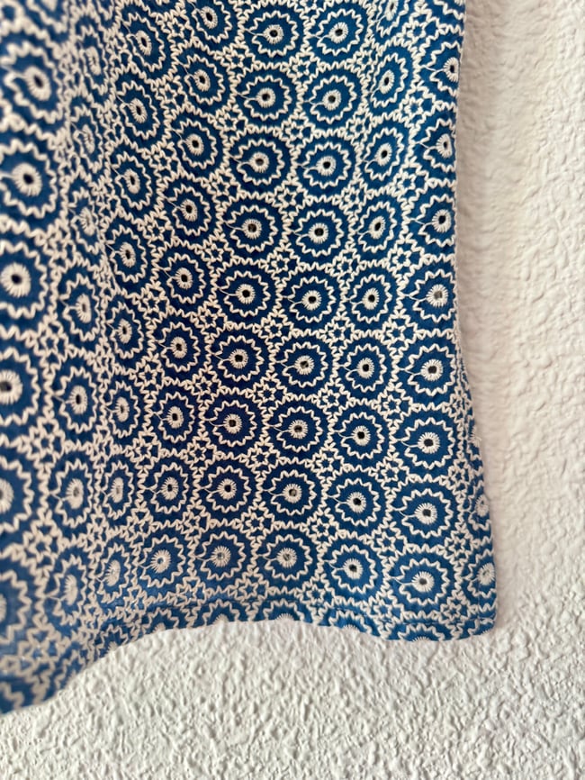 BLUE BRODERIE ANGLAISE SHORT KAFTAN