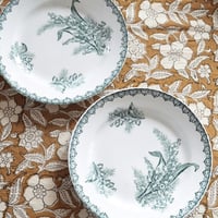 Image 2 of Lot De 2 Assiettes Muguet