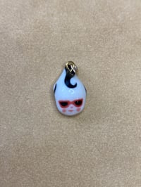 Image 3 of Shady Bebe Charm - no lustre