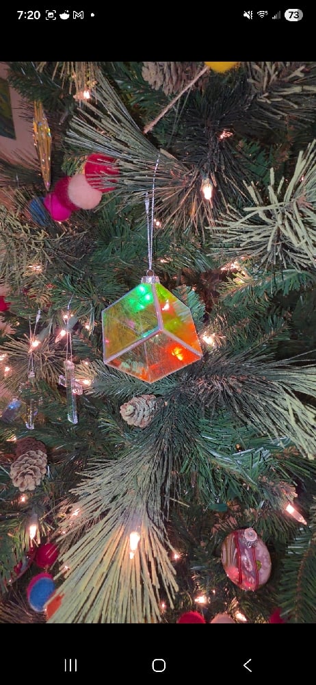 Image of Ornament drop 