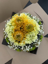 Image 2 of The ‘Flower’ Cake 