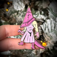 Image 3 of Mr Pyramide