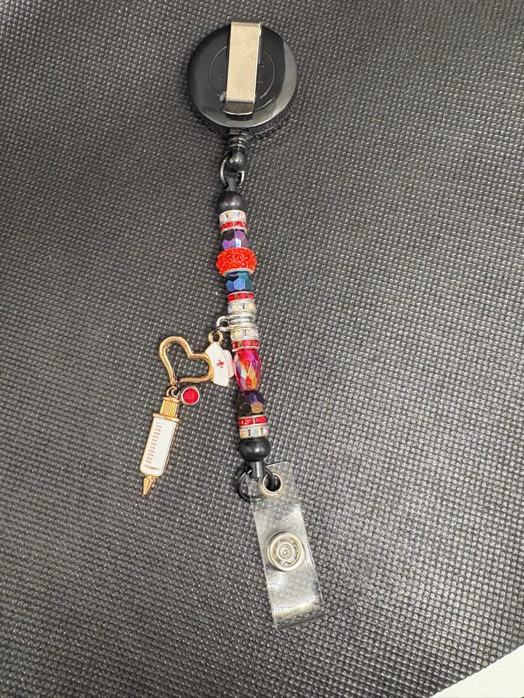 Image of nurse badge clip