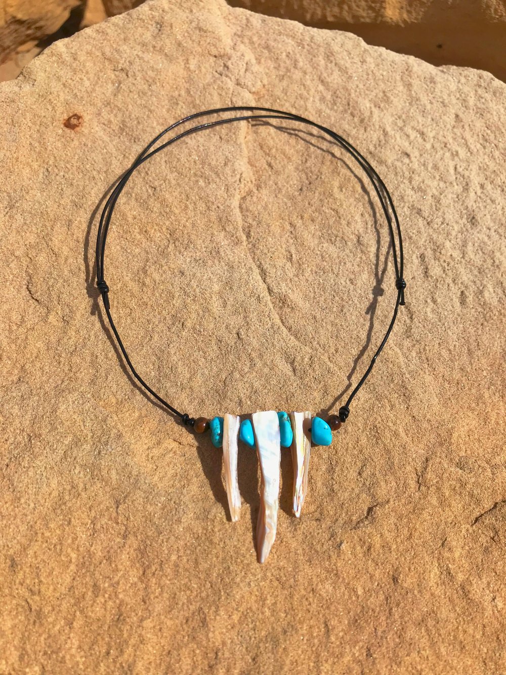 Tooth shell choker necklace (adjustable) 