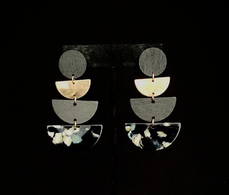 Image of Black Marbled Tier Pierced Earrings 