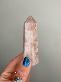 Peruvian Pink Opal Point 117g