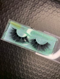 “EXOTIC” lashes 