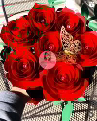 Image 2 of FOREVER ROSE 💐 (paper bouquet)