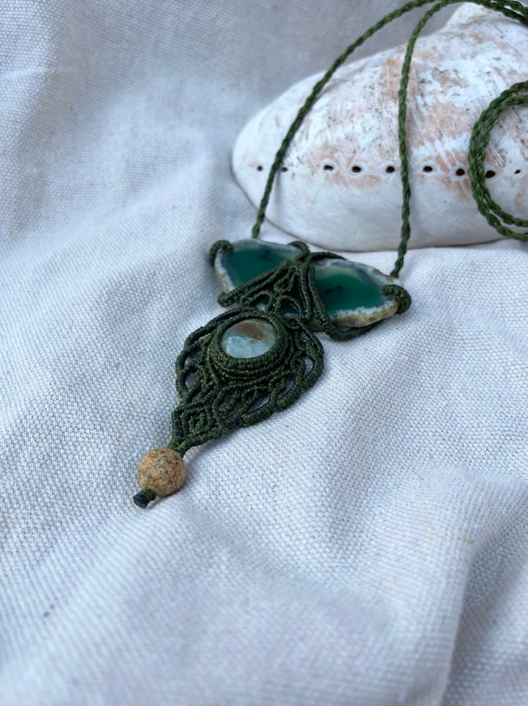 Image of Macrame necklace with agate and andean opal 