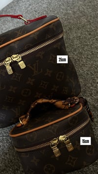 Image 2 of LV box bag🤎🪽