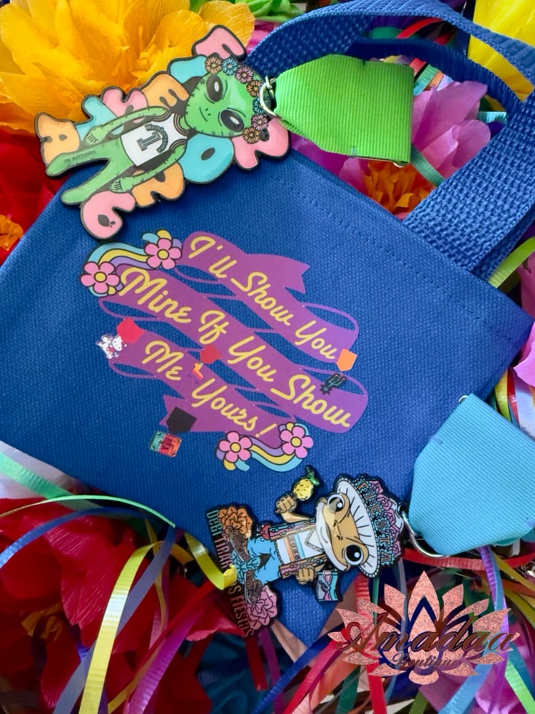 Image of Trinket Medal tote 