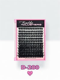 Image 2 of #6-“Mega Volume Baddie” Dramatic D-Curl Lash Clusters (D-200) | Baddie Clusters