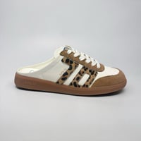 Image 1 of BACK 70 EASTER WHITE CAMEL SUEDE