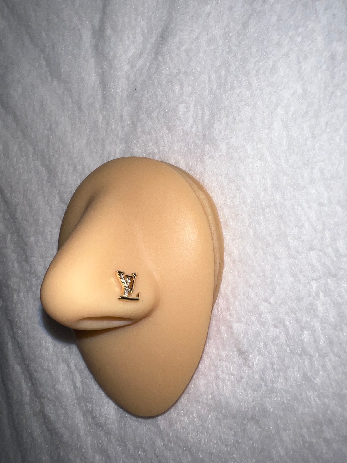 Lv shop nose stud