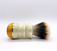 Image 1 of Pearl Gold / Honey Amber Gold