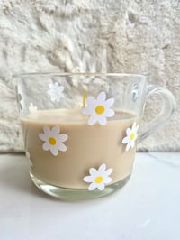 Image 2 of Daisy Glass Mug 