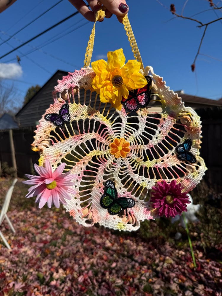Image of Butterfly and flower wall hanging 🦋🌼🧡 