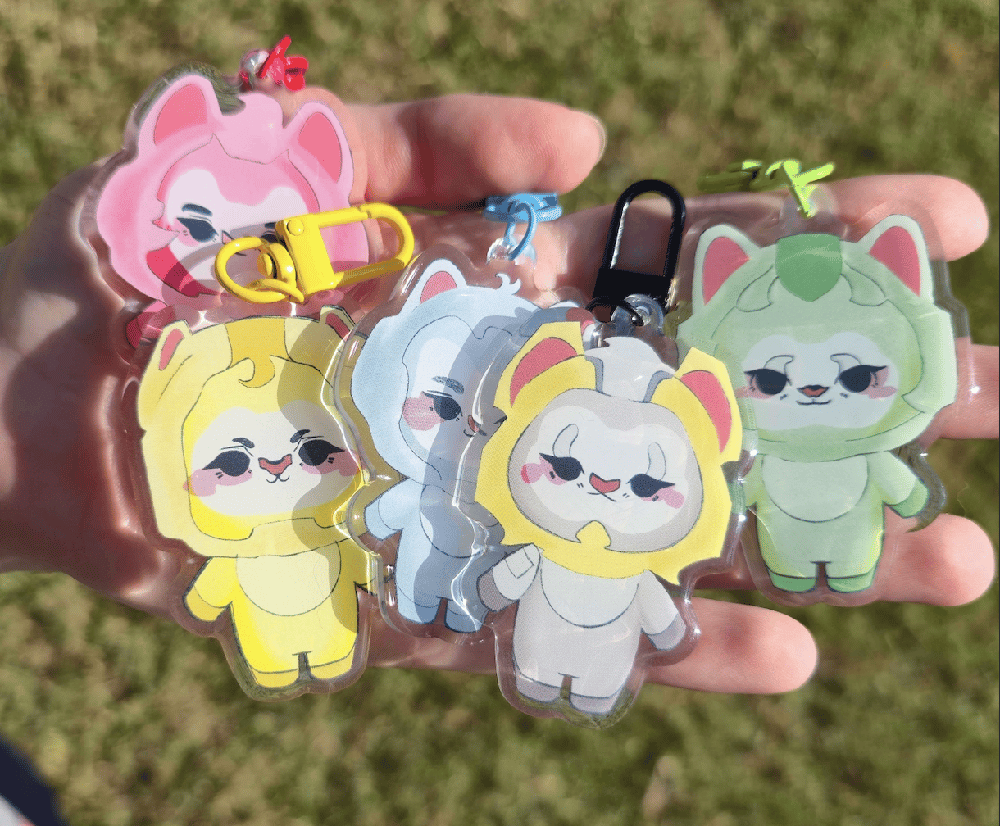 Image of V-Pop Keychains 