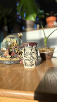 Image 4 of Skull mug 08