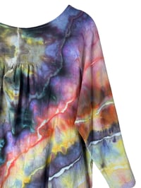 Image 8 of M Cotton Forager Top in Stormy Geode Ice Dye