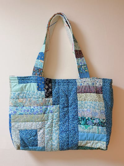Image of Large Quilted Tote Bag — Blue Log Cabin