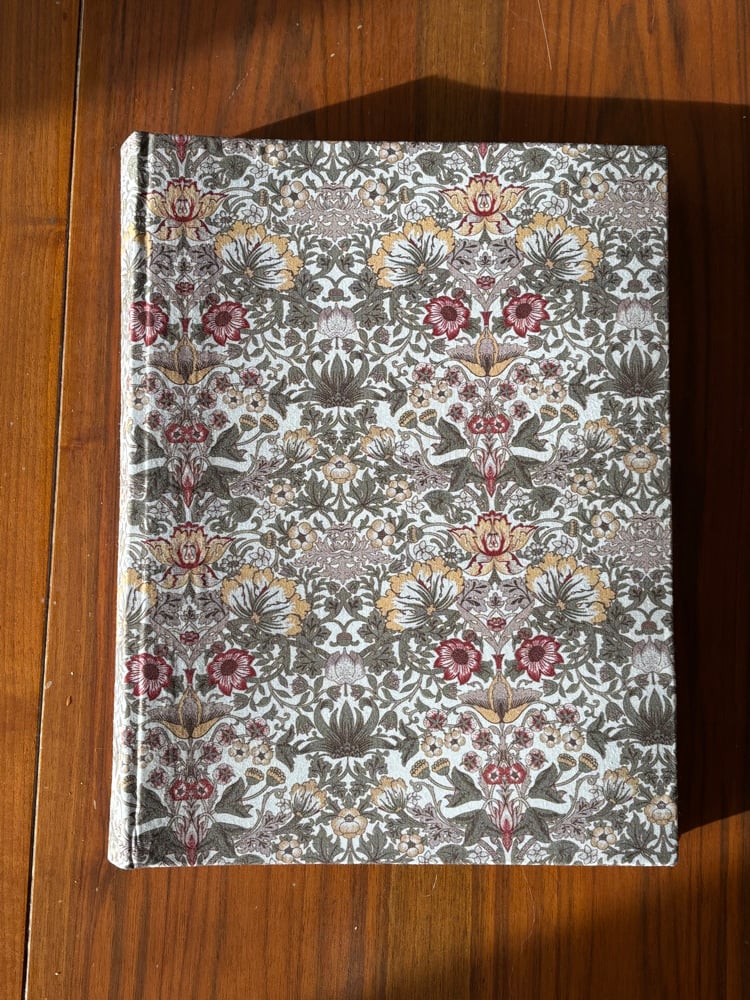 Image of ALBUM MORRIS BEIGE