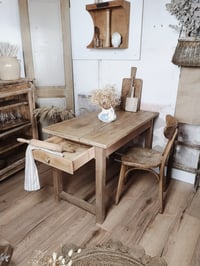 Image 2 of La petite table de ferme 